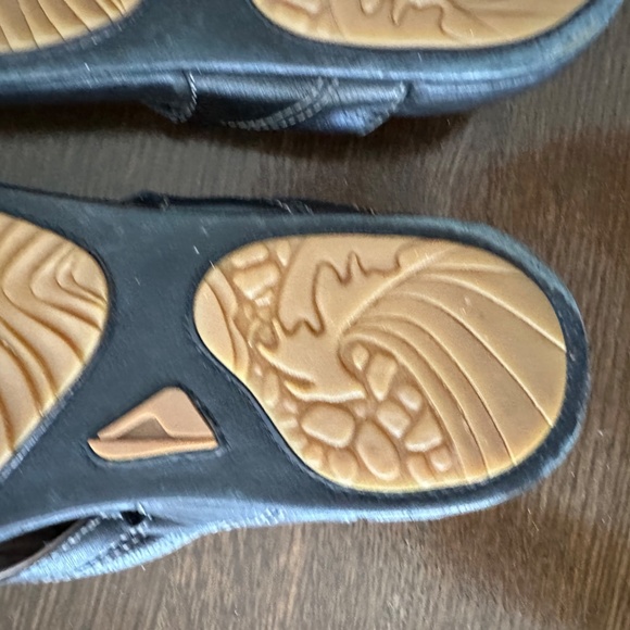 Mens Reef Leather Sandals / flip flops size 12 in excellent condition - Picture 7 of 8